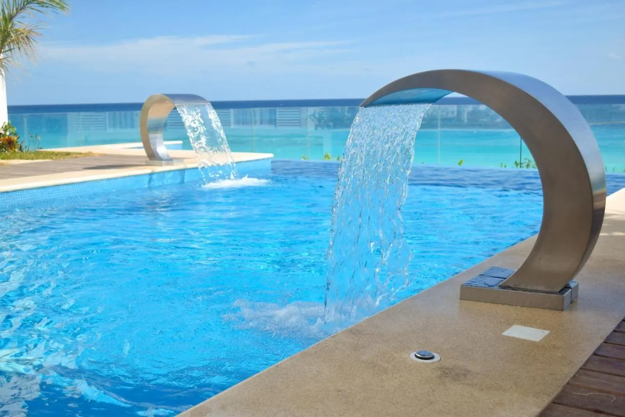 Nuevo Estudio A Pie De Playa, Vistas Increibles, Alberca, Gym Jacuzi, Seguridad, 3503 Cancún Apartament