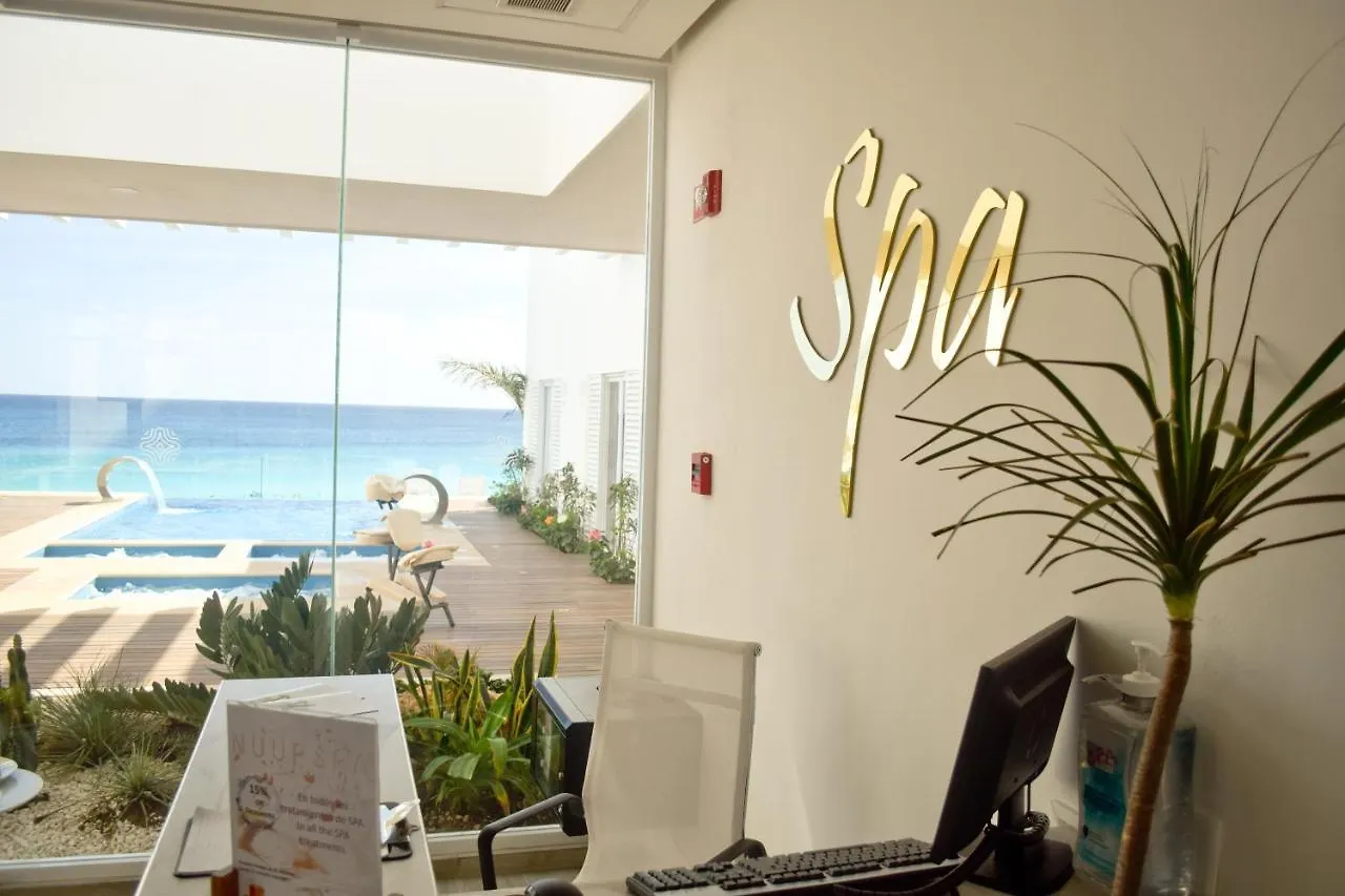 Nuevo Estudio A Pie De Playa, Vistas Increibles, Alberca, Gym Jacuzi, Seguridad, 3503 Cancún