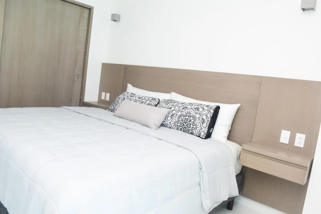 Nuevo Estudio A Pie De Playa, Vistas Increibles, Alberca, Gym Jacuzi, Seguridad, 3503 Cancún