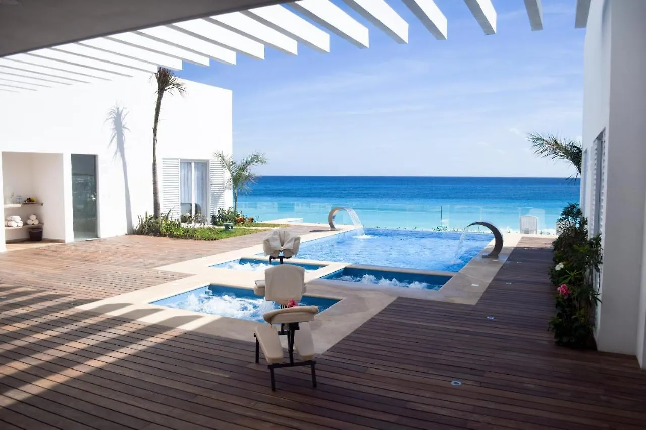 Nuevo Estudio A Pie De Playa, Vistas Increibles, Alberca, Gym Jacuzi, Seguridad, 3503 坎昆 0*,  墨西哥